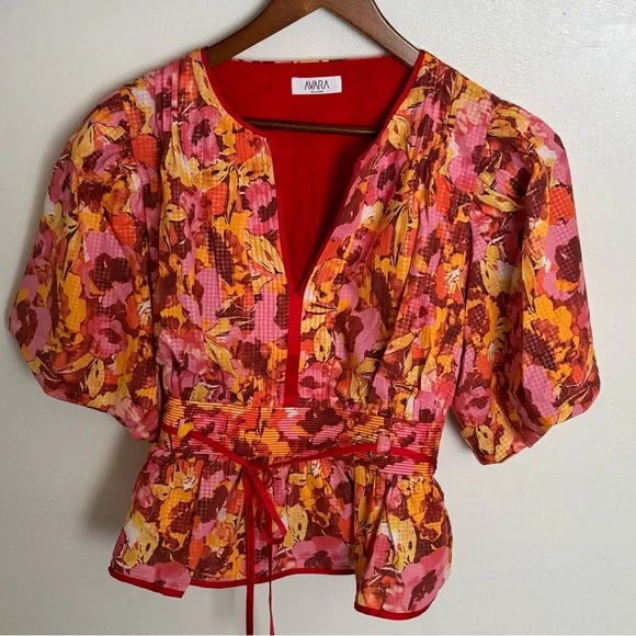 AVARA Nicolette Floral Balloon Sleeve Top vibrant, multicolor peplum - Picture 5 of 10